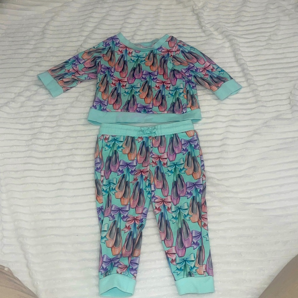 Posh Peanut Ballerina sweater/jogger set